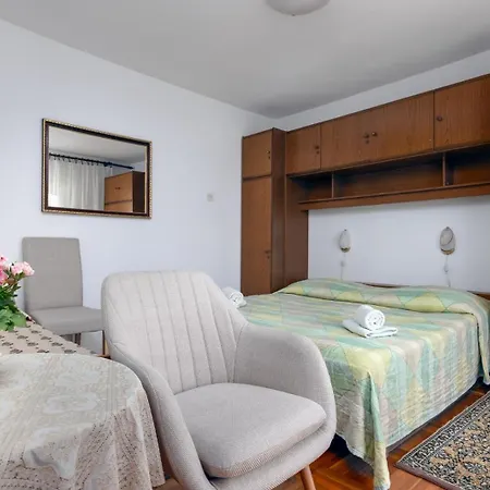 Ana Apartment Porec